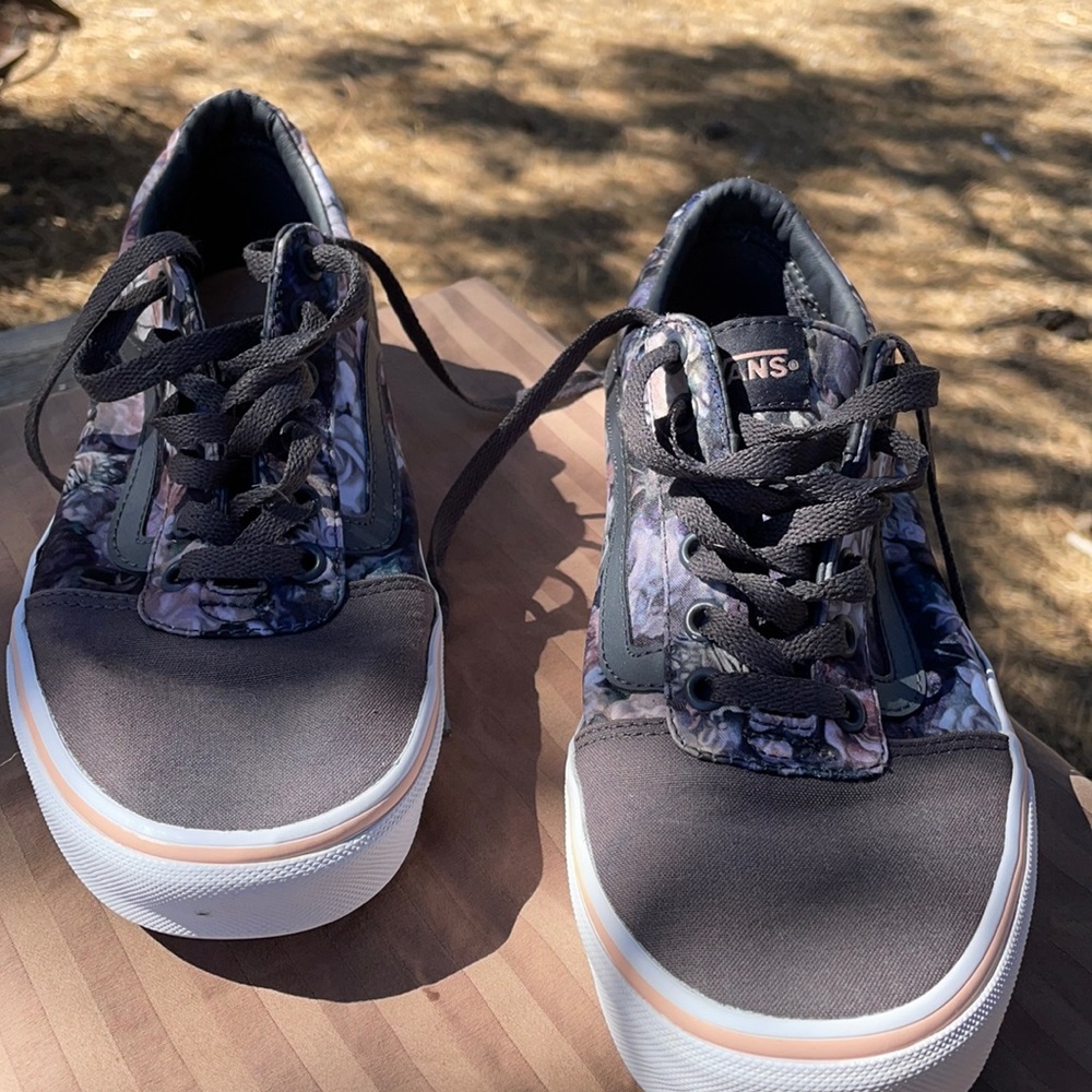 Vans women’s dark gray with flowers shoes, size 10